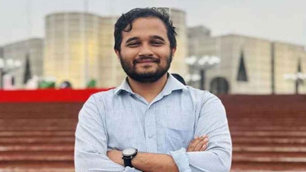 এবার রাজনীতিতে আসার কারণ জানালেন মীর স্নিগ্ধ