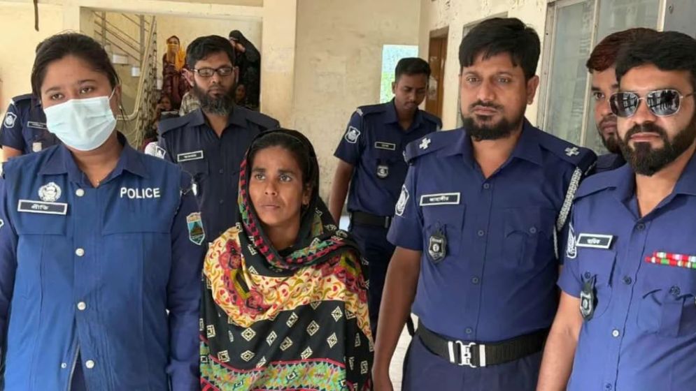 মাছ খাওয়ায় বিড়াল হত্যা, আটক বুলবুলি বেগম