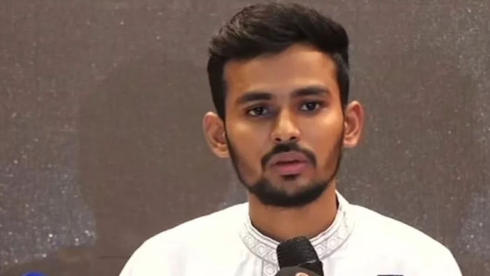 নির্বাচনে খরচ করার মতো টাকা নেই উপদেষ্টা আসিফ মাহমুদের