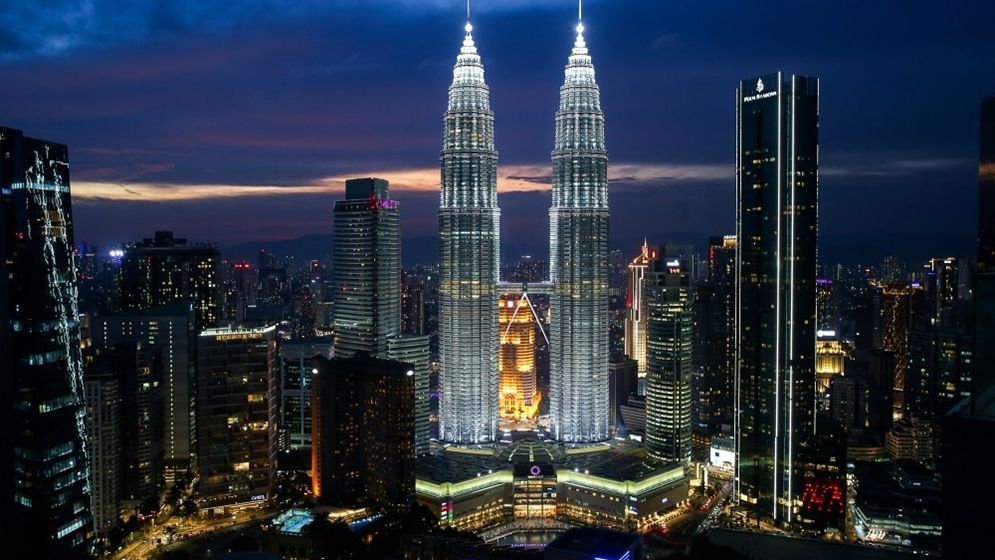 সর্বোচ্চ অবস্থানে মালয়েশিয়ান রিঙ্গিত