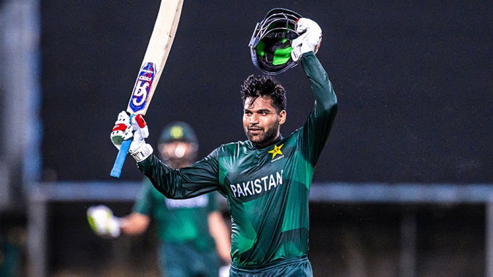১০ বলেই পাকিস্তানি তারকার ফিফটি