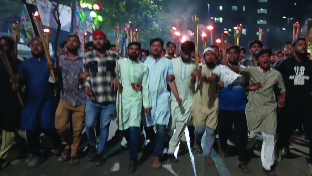 এনসিপির মশাল মিছিলে ‘জয় বাংলা’ স্লোগান, মুহূর্তে উত্তেজনা