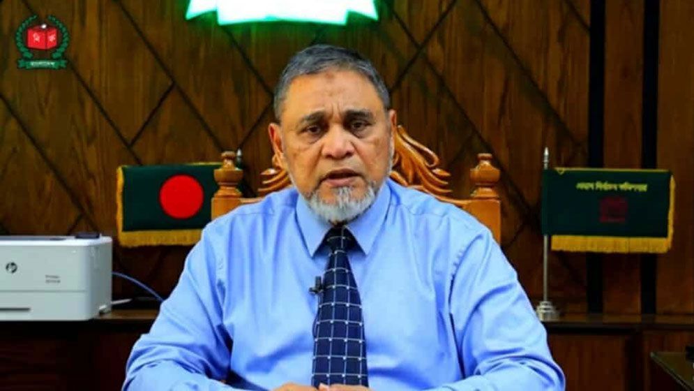 নির্বাচনী প্রচারণায় পোস্টার নিয়ে সিইসির কঠোর হুঁশিয়ারি