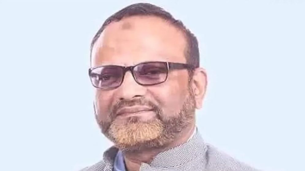 ঢাবির ভিসি পদে থাকছেন না নিয়াজ আহমেদ