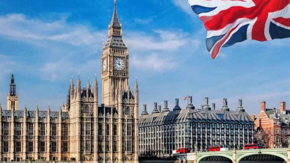 যে কারণে যুক্তরাজ্যে স্থায়ী হতে ২০ বছর অপেক্ষা করতে হবে