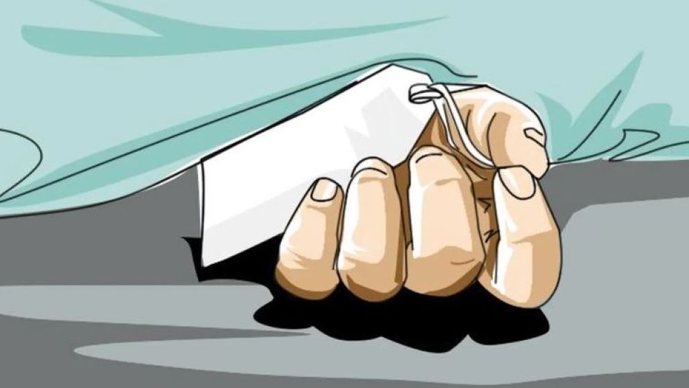 এক ঘণ্টার ব্যবধানে চারজনকে গুলি ও গলা কেটে হত্যা