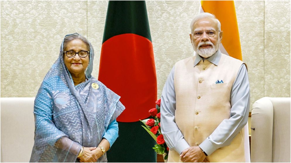 কৈফিয়তের জন্য চাপ বাড়লেও শেখ হাসিনাকে ফেরাচ্ছে না ভারত