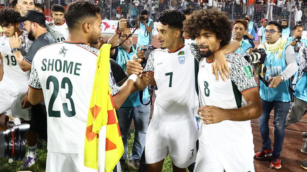 ২২ বছরের আক্ষেপ ঘুচিয়ে ভারতকে হারাল বাংলাদেশ