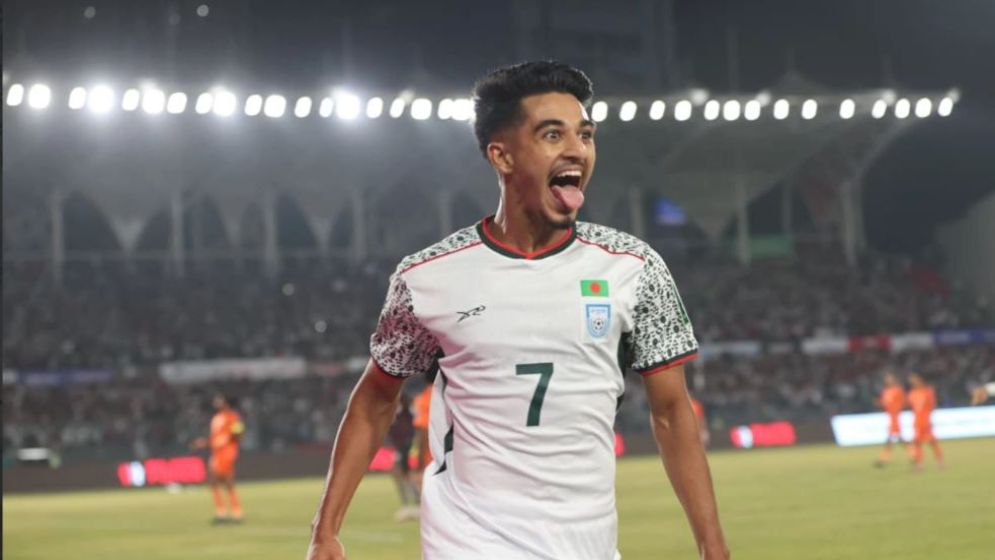 মোরছালিনের দুর্দান্ত গোলে এগিয়ে বাংলাদেশ