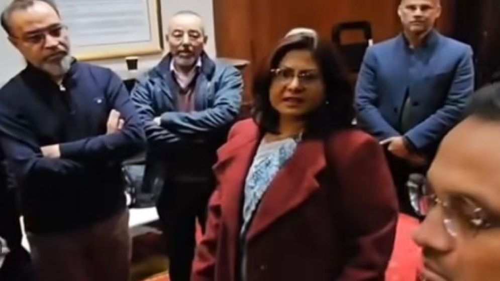 ব্রিটেনে হাইকমিশনারের আচরণে কমিউনিটি নেতারা ক্ষুব্ধ