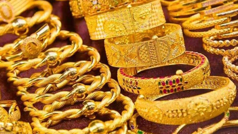 সোনার দাম কমলো ভরিতে সাত হাজার টাকা