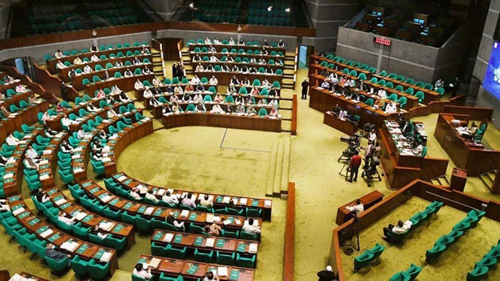 তত্ত্বাবধায়ক বিল বাতিলের বিপক্ষে ভোট দিয়েছিলেন একজন, তিনি কে?