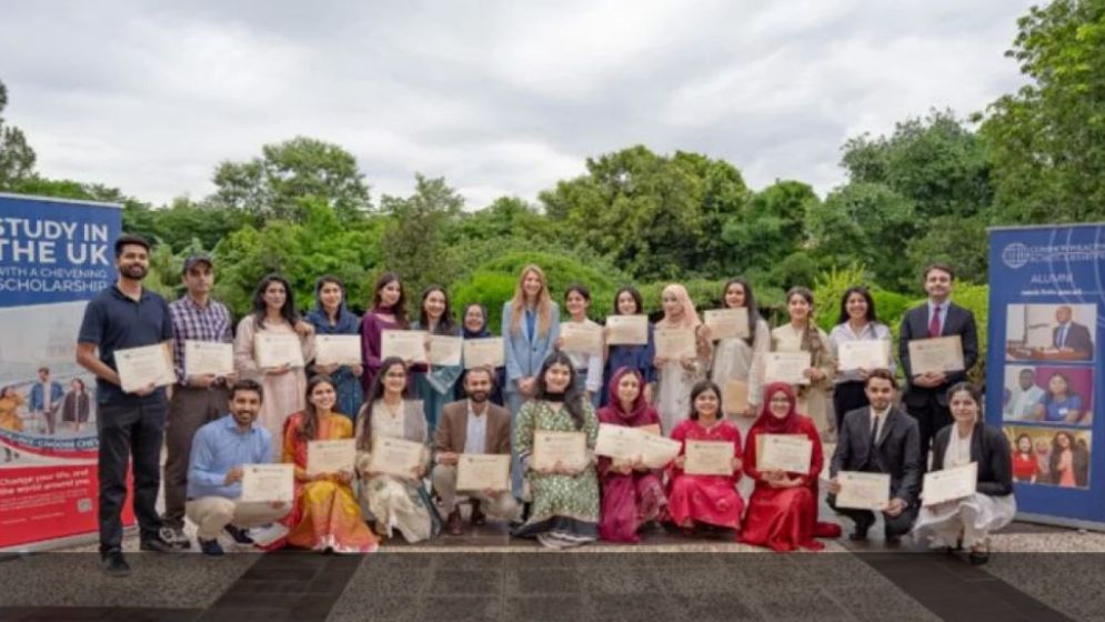 যুক্তরাজ্যে অভিবাসন অপব্যবহারের শীর্ষে পাকিস্তানিরা