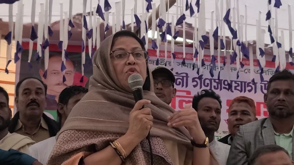 কোথায় আপনারা, পালিয়েছেন কেন: আ.লীগ নেতাদের তানিয়া রব