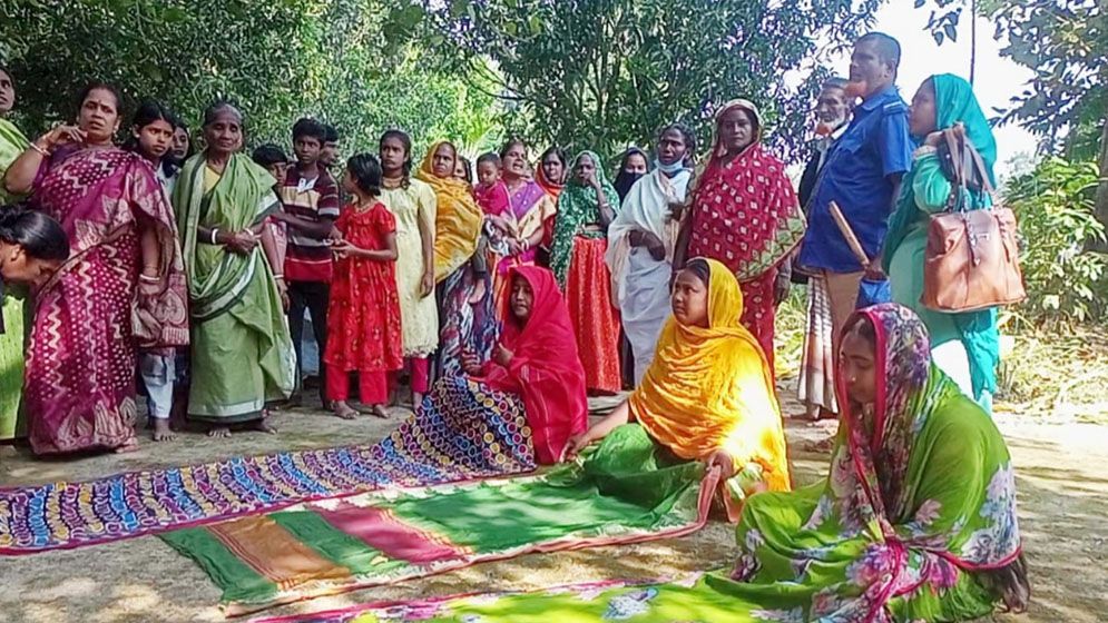 সন্তানের আশায় যা করছেন নারীরা