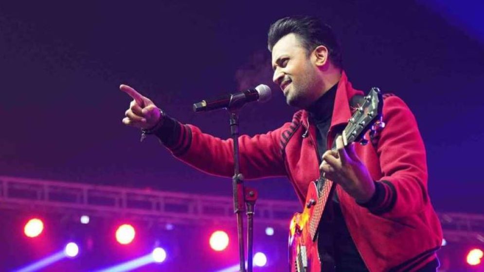 আতিফ আসলামের কনসার্ট নিয়ে বিভ্রান্তি, গুজবে কান না দেয়ার আহ্বান