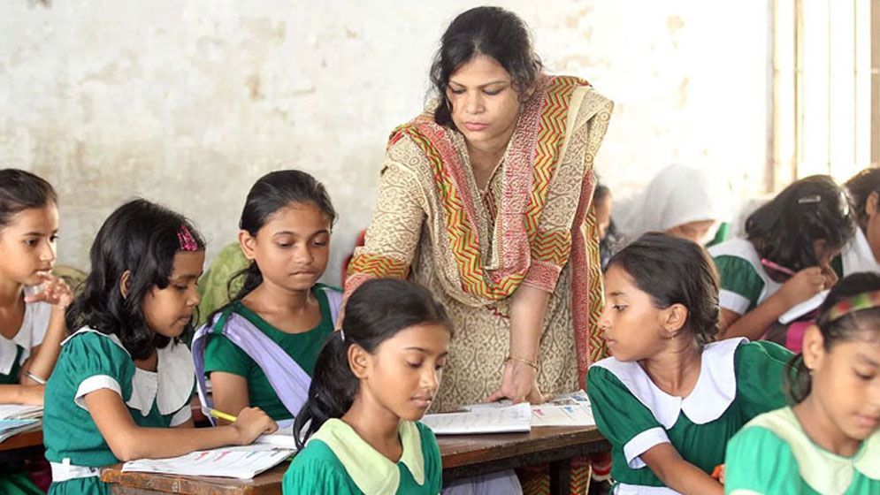 সহকারী শিক্ষক পদে আবেদন সাড়ে ৭ লাখ, পরীক্ষা কবে?