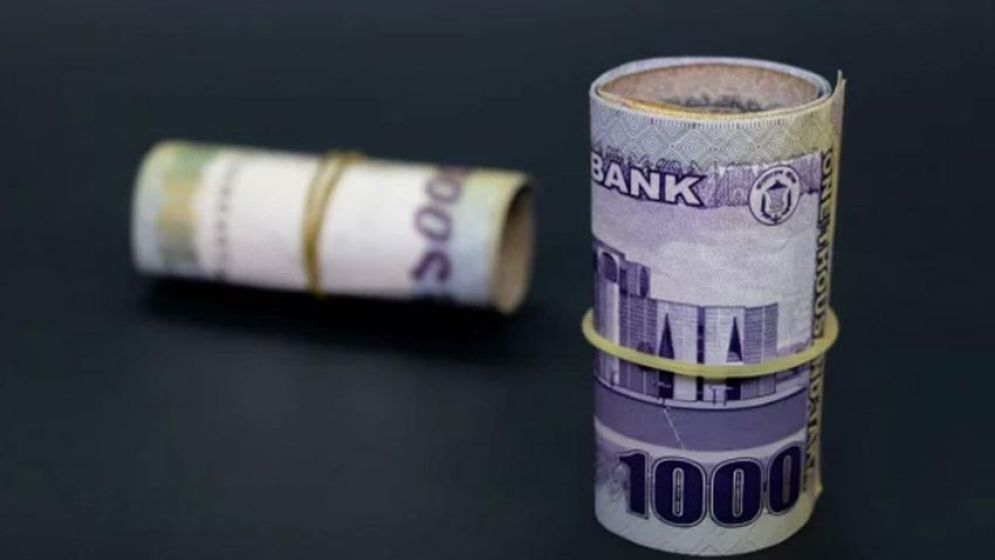 ব্যাংকে টাকা রেখে মাসিক মুনাফা গ্রহণ করে সংসার চালানো কি জায়েজ?