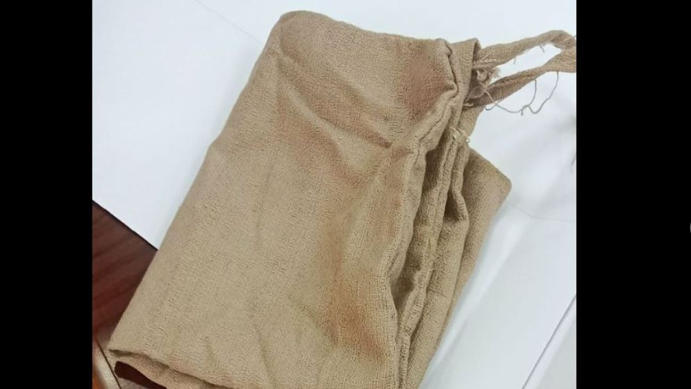 শেখ হাসিনার পূবালী ব্যাংকের লকারে ছিল পাটের ব্যাগ