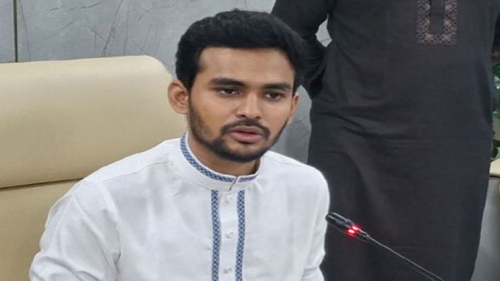 কখন পদত্যাগ করবেন, জানালেন আসিফ মাহমুদ