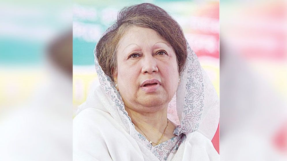 ‘খালেদা জিয়ার স্বাস্থ্যের অবস্থা তিন দিন ধরে একই পর্যায়ে’