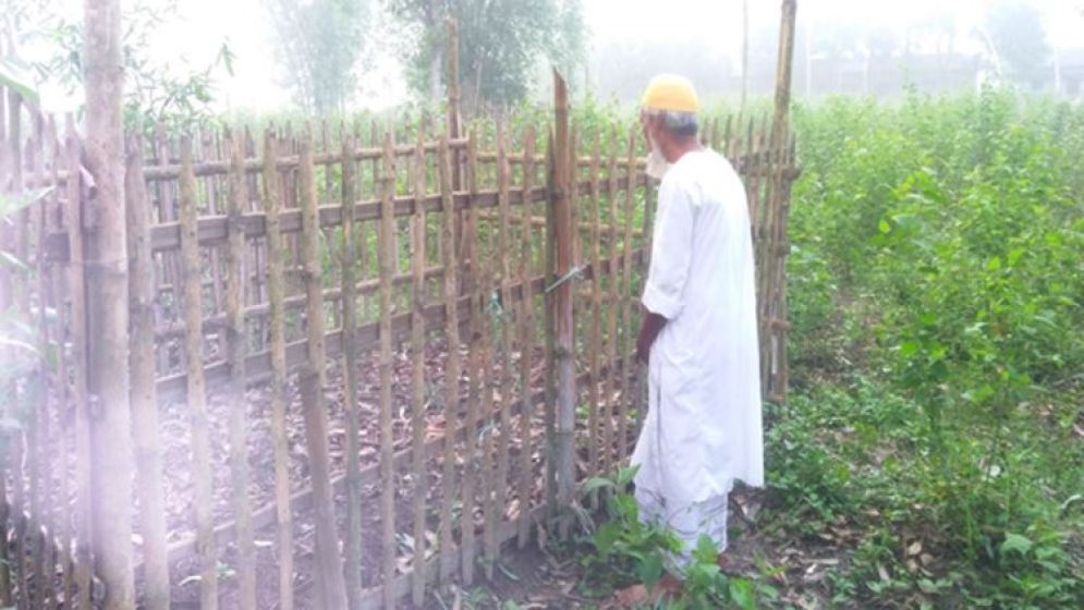 কেউ কবরের পাশে দাঁড়ালে মৃত ব্যক্তি কি টের পান?