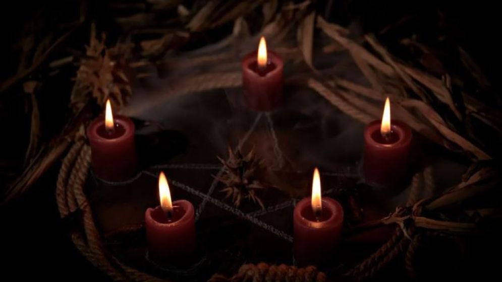 কালো জাদু হলে বুঝবেন কীভাবে? যে ৫টি আলামত বললেন বিশেষজ্ঞ আলেম