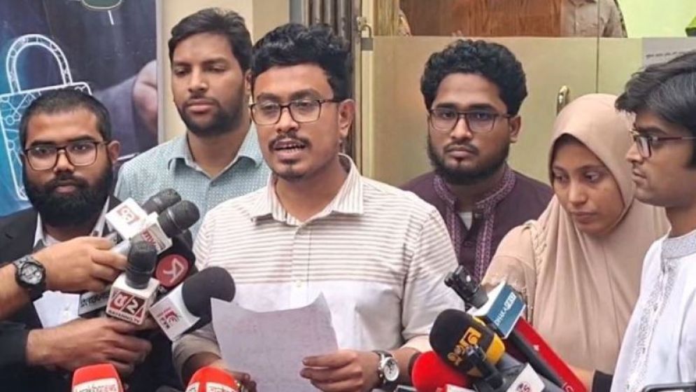 যে ১১ ফেসবুক পেজ-আইডির বিরুদ্ধে মামলা করলেন ভিপি সাদিক কায়েম