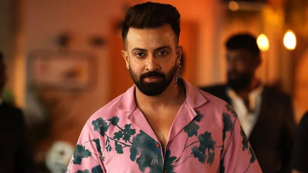 এবার ঢাকার মালিকানা হারালেন শাকিব খান