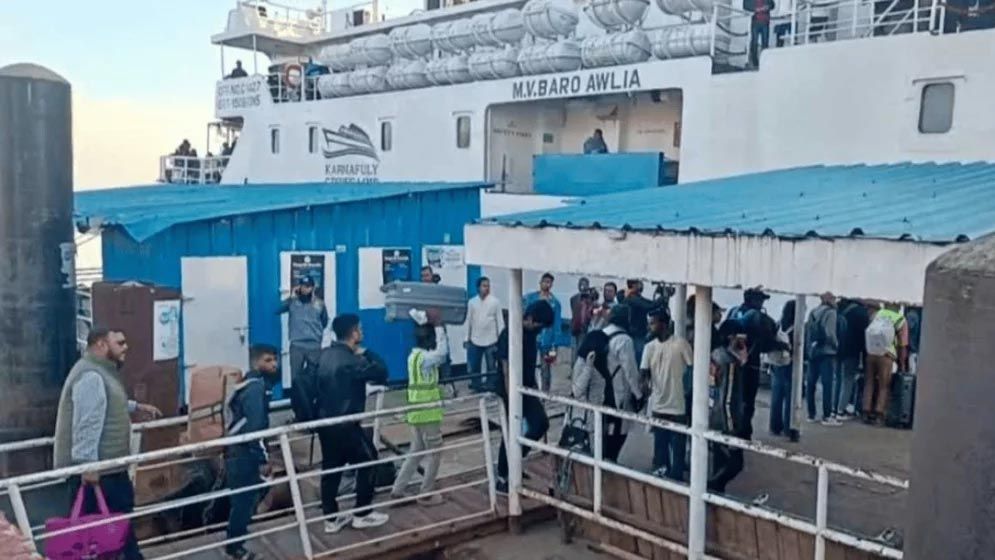 সেন্টমার্টিন রুটে জাহাজ চলাচল শুরু