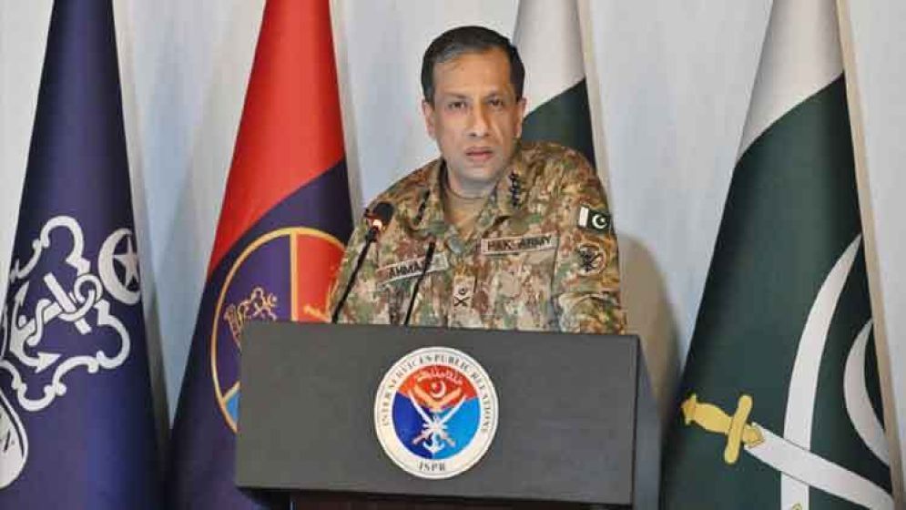 ইমরান খানকে ‘জাতীয় নিরাপত্তার জন্য ঝুঁকি’ বললো পাকিস্তান আইএসপিআর