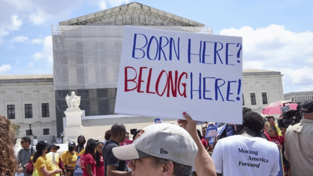 জন্ম সূত্রে নাগরিকত্ব মামলার যুক্তি শুনতে রাজি সর্বোচ্চ আদালত