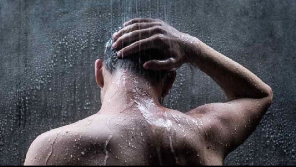 গোসলের সময়ে যে ৫টি অঙ্গ পরিষ্কার না করলে বাড়তে পারে রোগের ঝুঁকি
