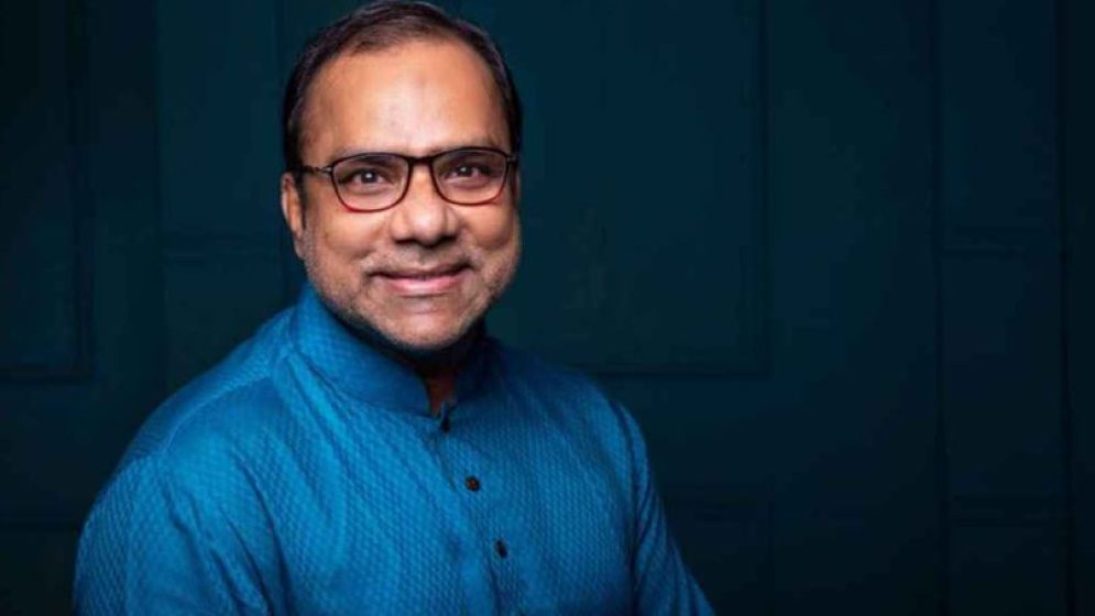 শিল্পীদের বিদেশে স্থায়ী হওয়ার রহস্য ফাঁস করলেন মিশা সওদাগর