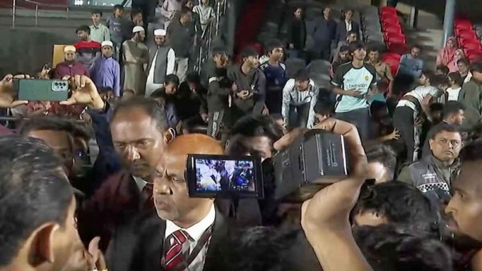 সাংবাদিকদের ওপর হামলা, জাতীয় স্টেডিয়ামের বরাদ্দ স্থগিত