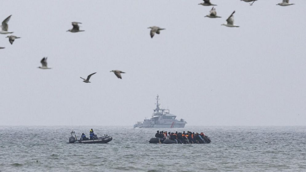 আশ্রয়প্রার্থীদের জন্য আরও কঠোর হচ্ছে ইউরোপ