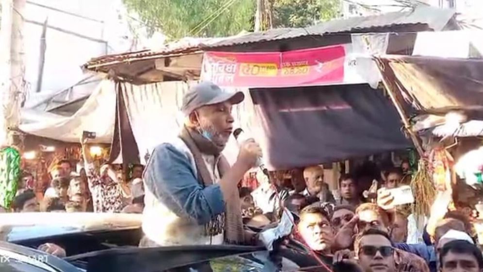 গুলিবিদ্ধ এরশাদ উল্লাহ সুস্থ হয়েই নেমেছেন নির্বাচনি প্রচারণায়