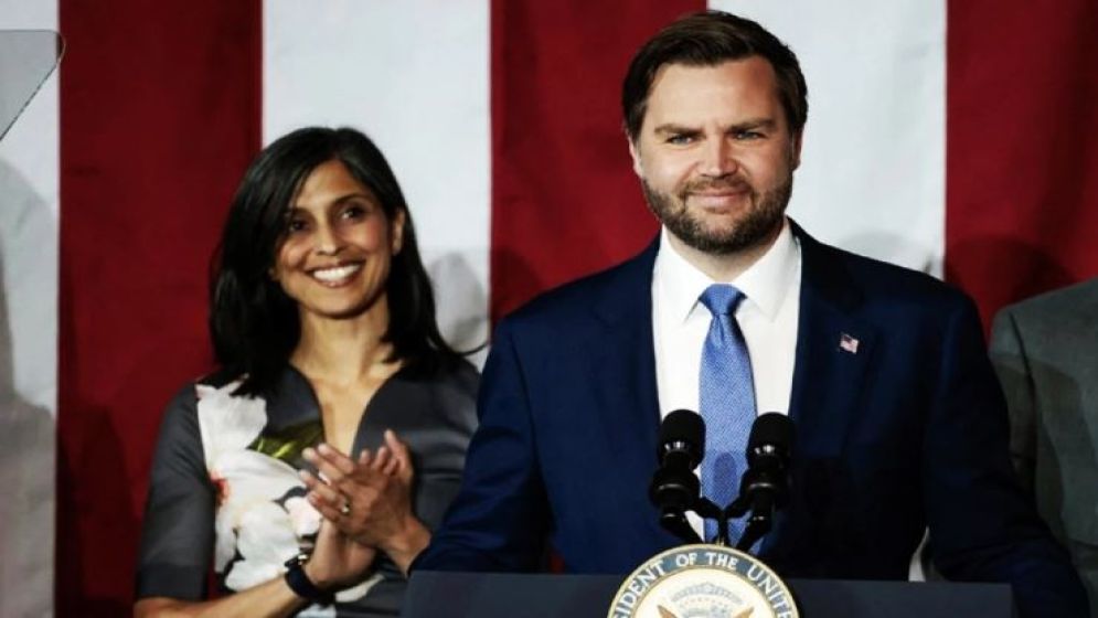 বিতর্কিত মন্তব্যের পর তোপের মুখে মার্কিন ভাইস প্রেসিডেন্ট