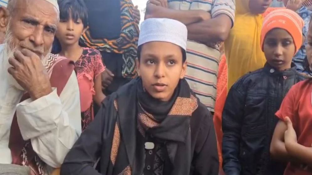 'ঘুম থেকে উঠে দেখি আমি ছেলে হয়ে গেছি'