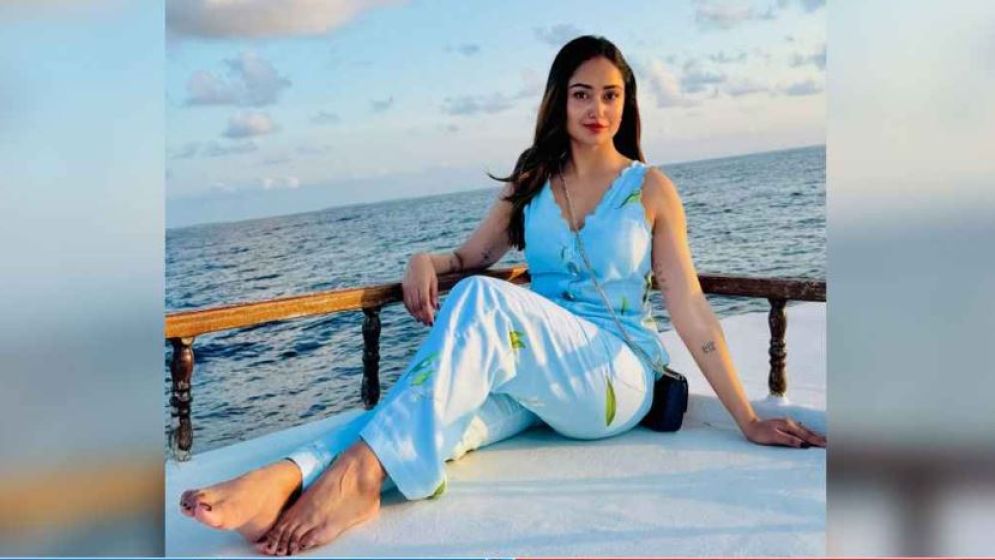 পর্নোসাইটে অন্তরঙ্গ দৃশ্য, প্রতিক্রিয়ায় যা বললেন বাঙালি অভিনেত্রী