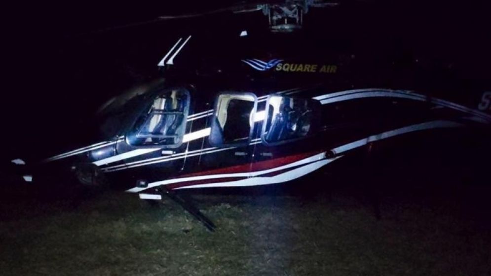 যান্ত্রিক ত্রুটিতে ফসলের মাঠে হঠাৎ হেলিকপ্টারের জরুরি অবতরণ