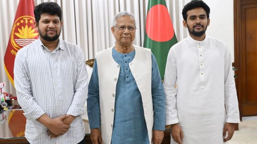 আসিফ ও মাহফুজের পদত্যাগ কার্যকর যখন থেকে