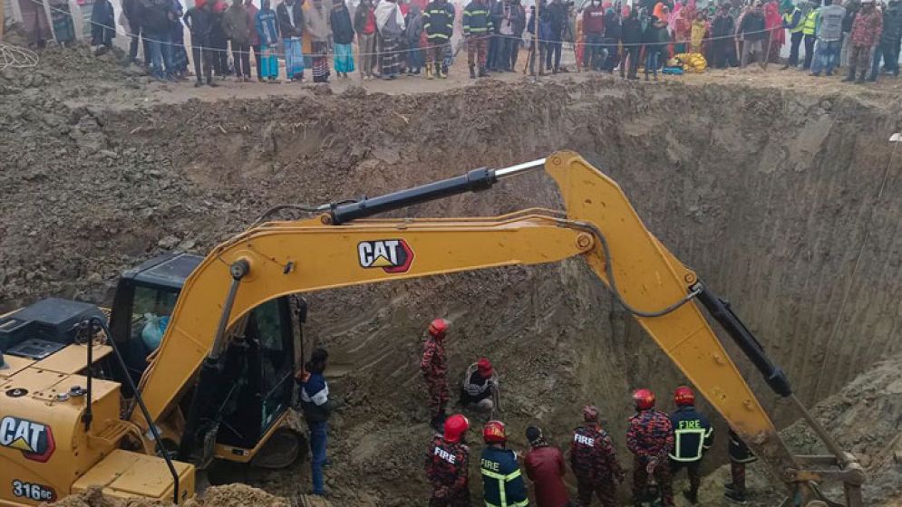 মাটির ৪২ ফুট নিচেও নেই শিশু সাজিদ, নতুন সিদ্ধান্ত ফায়ার সার্ভিসের