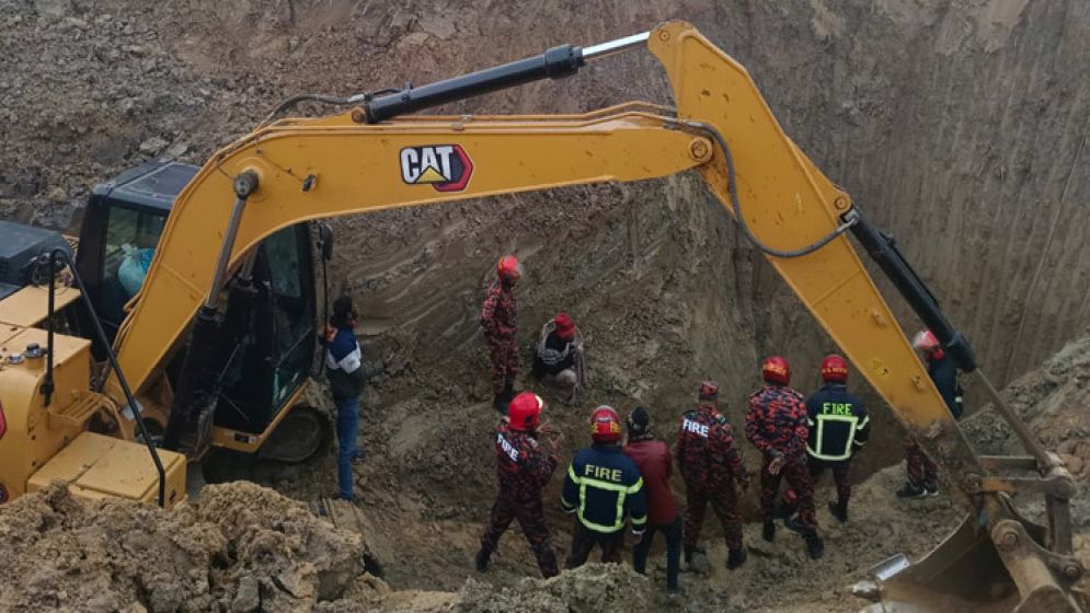 ১৮ ঘণ্টা পার হলেও উদ্ধার হয়নি শিশু সাজিদ