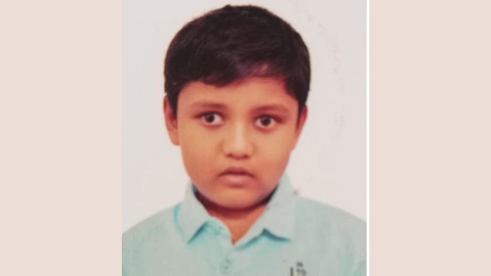 আমি কি আর তোমাকে দেখতে পাব না মা!