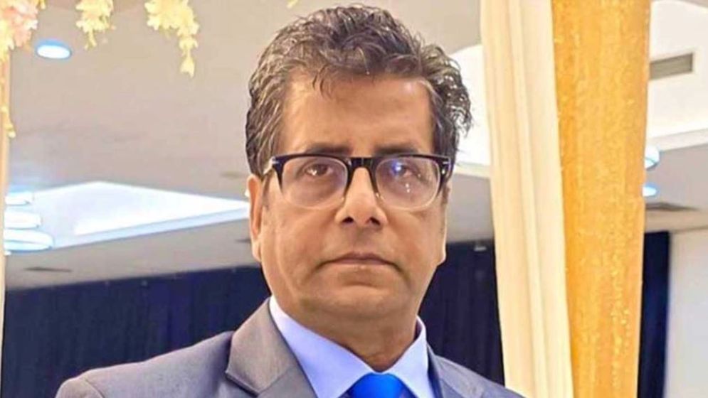 সিদ্ধান্ত হয়নি: আনিস আলমগীর এখনও ডিবি কার্যালয়ে