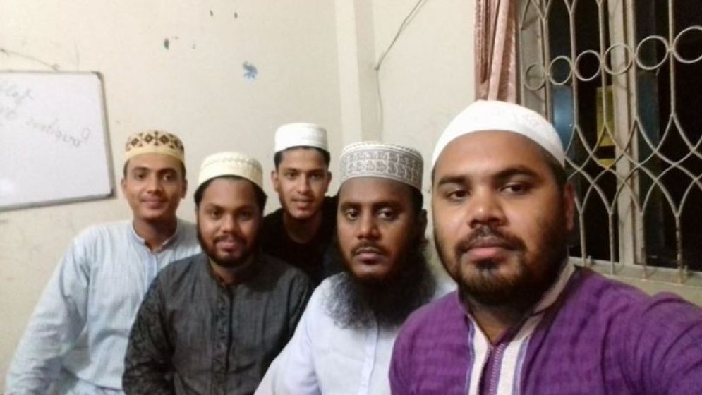 বাবা শিক্ষক, ভাই ইমাম ও খতিব—৬ ভাই বোনের হাদি পরিবারে কে কী করেন