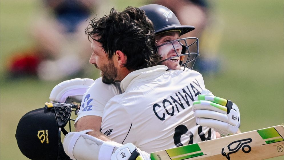 টেস্টের ইতিহাসে প্রথমবার এমন রেকর্ড, দুই ইনিংসেই জোড়া সেঞ্চুরি