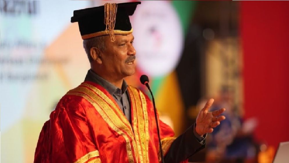 উপদেষ্টা আসিফ নজরুলের কণ্ঠে কেন হতাশার সুর?