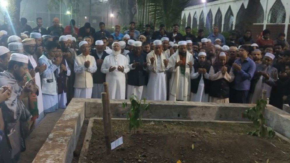 ফজরের নামাজের পর হাদির কবর জিয়ারত করে যা বললেন জামায়াত আমির